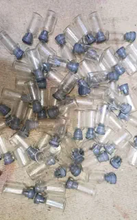 بطری شیشه ای کوچک