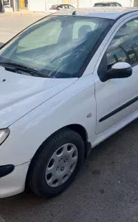 ماشین ۲۰۶ sd V8