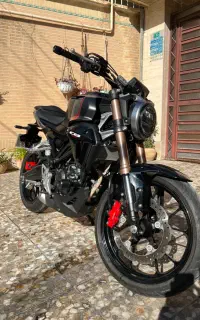 هندا cb150r