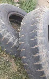 ۱ جفت تایر عقب نیسان کارکرده خوب
