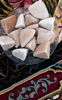 قروت اصل میش است دستی بامشک دستی دستگاهی نیست
