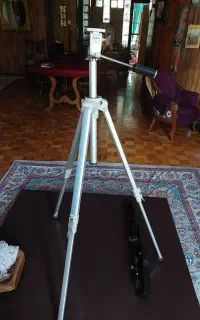 سه پایه دوربین Vivitar
