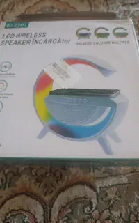 اسپیکر شارژوایرلس وچراغBT2301