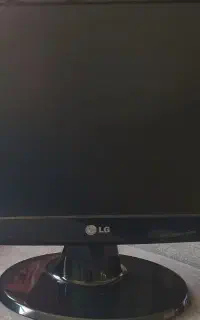 مانیتور ۱۹ اینچ LG