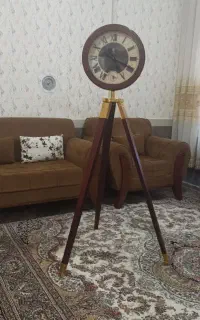 بوفه و ساعت