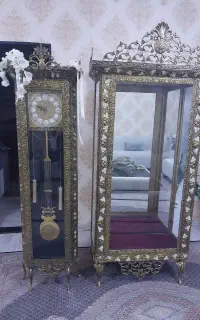 بوفه و ساعت  ایستاده