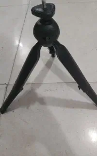 سه پایه دوربین