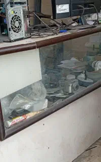 ویترین وکمدودکوری مخصوص مغازه