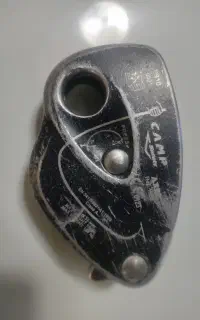 ابزار فرود Axel(کار در ارتفاع .دره نوردی)