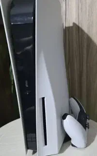 کنسول پی اس ۵ همراه بازی