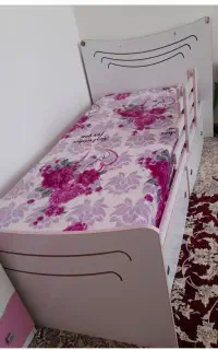 تختخواب همراه تشک