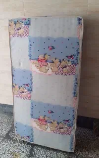 تشک تخت سالم