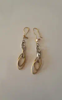 گوشواره طلافروشی