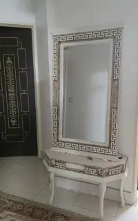 آینه و کنسول