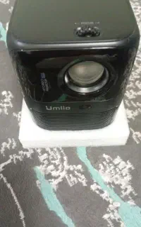 ویدیو پرژکتور umiio