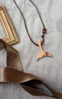 گردنبند چوبی