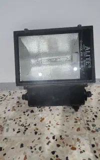 فروش نور افکن لامپی