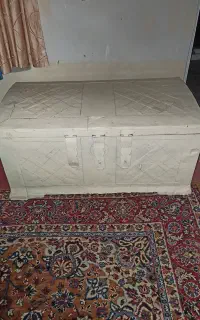 صندوق چوبی بزرگ، چوب داخل خیلی تمیزه،