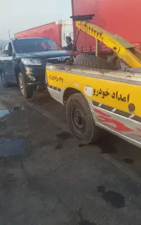 یدک کش و خودرو بر و چرخگیر شبانه روزی