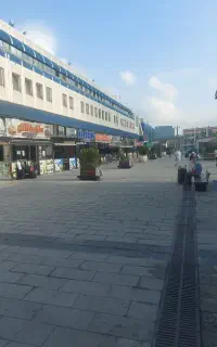 مرغداری دردنیزلی خانواده ۳یا۴نفره  قبلاً کارکرده