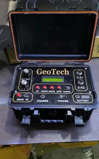 حفره یاب و آب یابی ژئو فیزیک