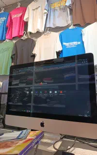 نیاز به همکار در مغازه پوشاک برای پشت سیستم