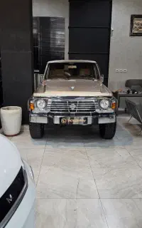 راننده و محافظ شخصی هستم