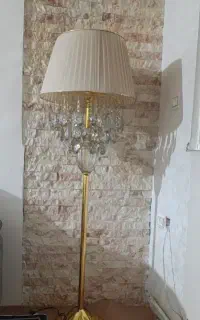 آباژور  کنار سالنی