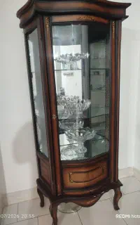 بوفه چوبی کاملا سالم