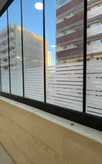 بالکن شیشه ای درخشان    شیشه بالکن