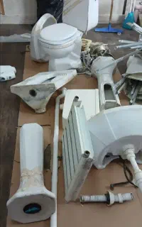 فروش دو عدد روشویی یک توالت فرنگی