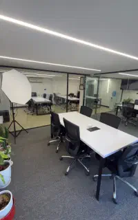استخدام اپراتور تلفنی خانم در محیطی خاص