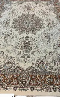 فرش کار کرده در حد نو قیمت خوب