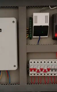 برق کاری ساختمان /دزگیر/برق صنعتی/دوربین مداربسته