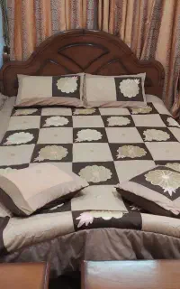 تخت خواب دو نفره در حد نو