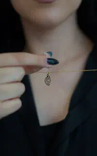 پلاک گردنی طلا ۱۸ عیار مدل‌های شیک و مینیمال