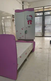 تخت و خواب و کمد بچە