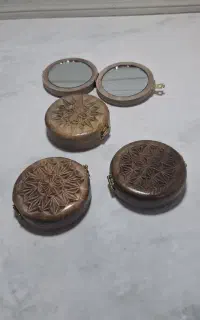 آینه چوبی منبت شده دستساز