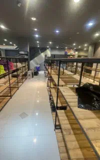 رگال شیشه‌نشکن‌/‌چوب‌وپروفیل/قفسه