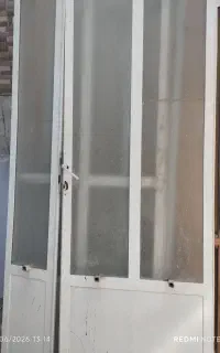 تعداد۳درب اهنی و۲درب الومینیومی. یه چوبی نوهمه م۵۰