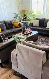فروش ست مبل هفت نفره و میز نهارخوری ۶نفره