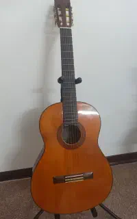 گیتار یاماهاC70