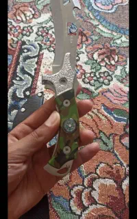 چاقو آمریکایی اصل قطب نما دار