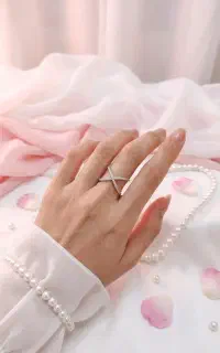 انگشتر مینیمال نگینی