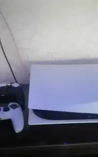 دستگاه ps5  فت عروسک