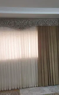 پرده همراه با کتیبه یازده میلیون