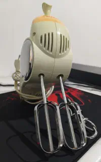 همزن برقی