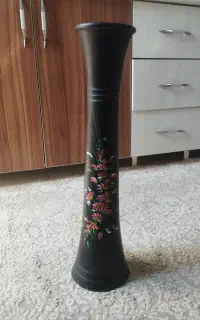 گلدان در حد نو سالم