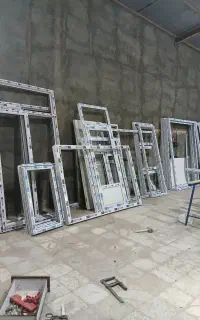 پنجره عایق پی وی سی و آلومینیوم