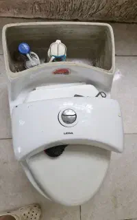 توالت فرنگی سالم